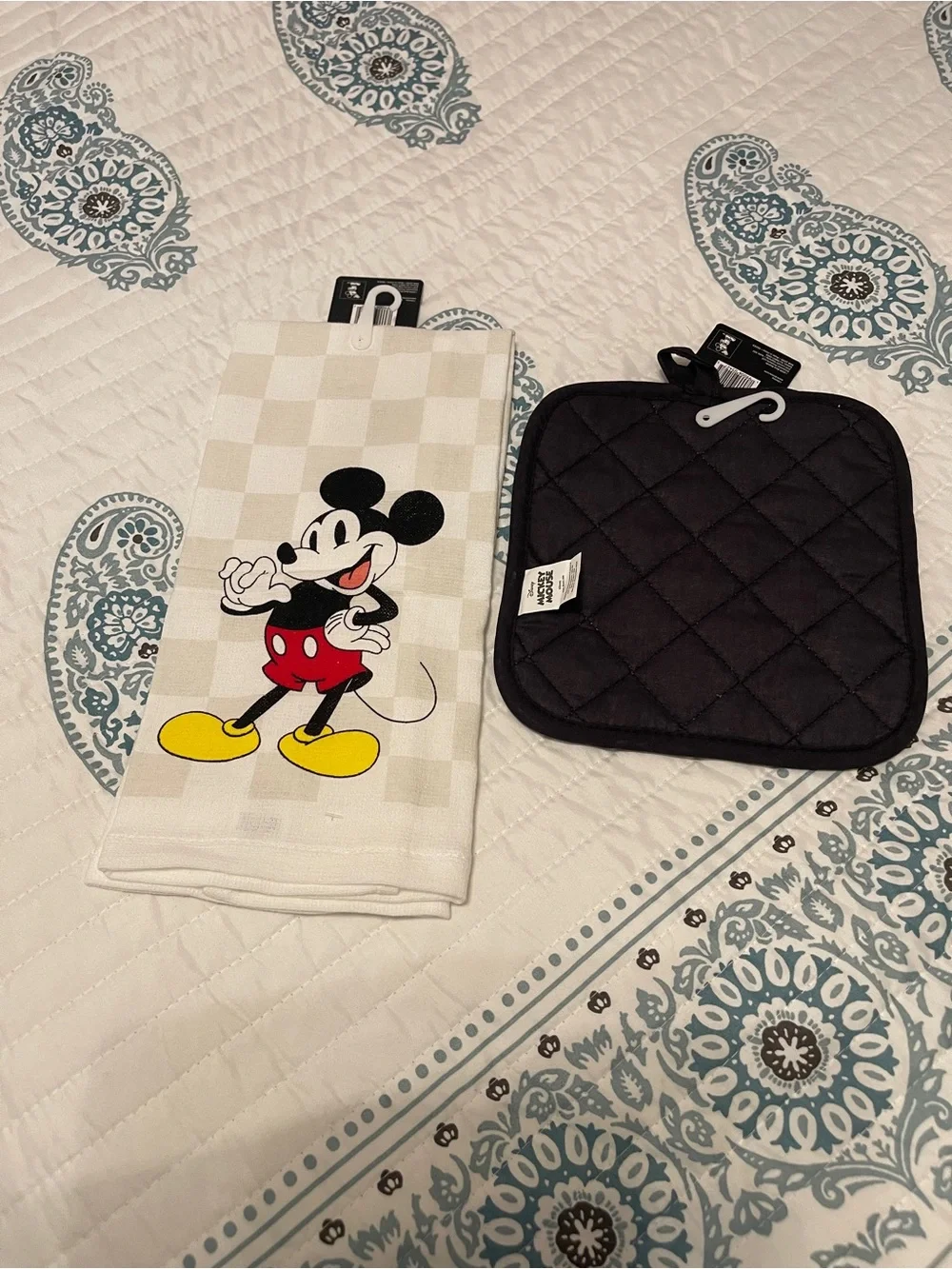 Disney Mickey Mouse Red, White & Yellow Kitchen Set - Towel + Pot Holder